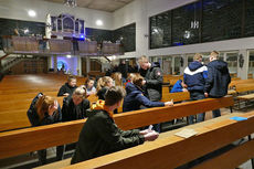 Firmvorbereitung mit Tauferinnerungsgottesdienst in St. Maria, Wolfhagen (Foto: Karl-Franz Thiede)